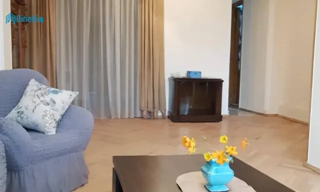 ქირავდება 3 ოთახიანი ბინა