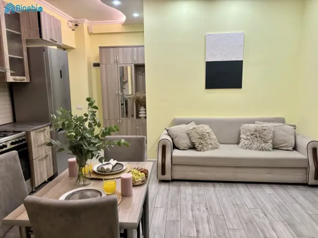 ქირავდება დღიურად 3 ოთახიანი ბინა