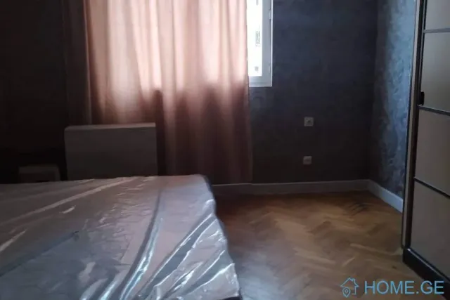 ქირავდება ბინა, 3 ოთახიანი, ძველი აშენებული, თბილისი, საბურთალო