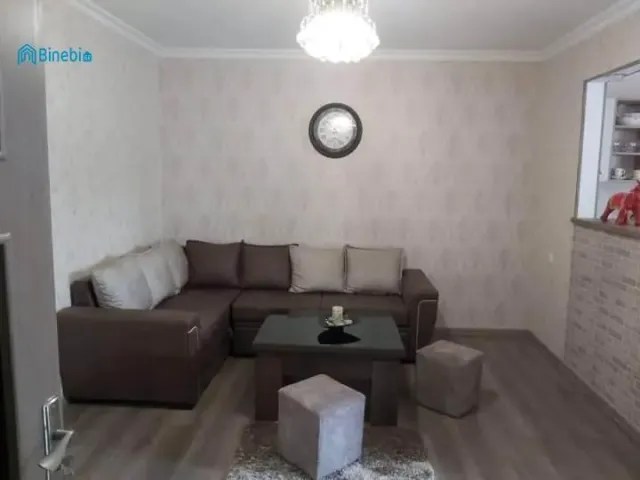 ქირავდება დღიურად 2 ოთახიანი ბინა