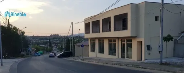 ქირავდება 80 მ² კომერციული ფართი