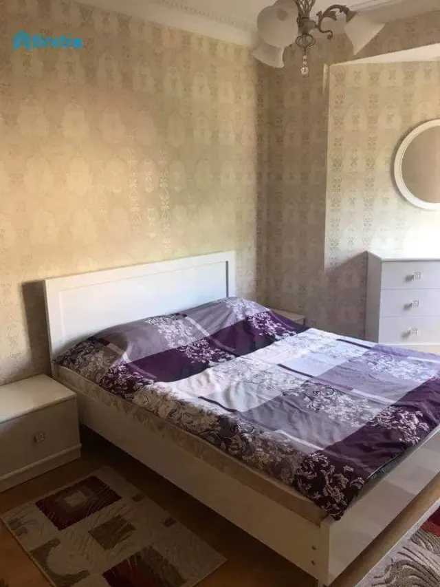 ქირავდება დღიურად 3 ოთახიანი ბინა