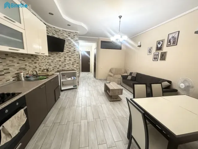 ქირავდება დღიურად 3 ოთახიანი ბინა