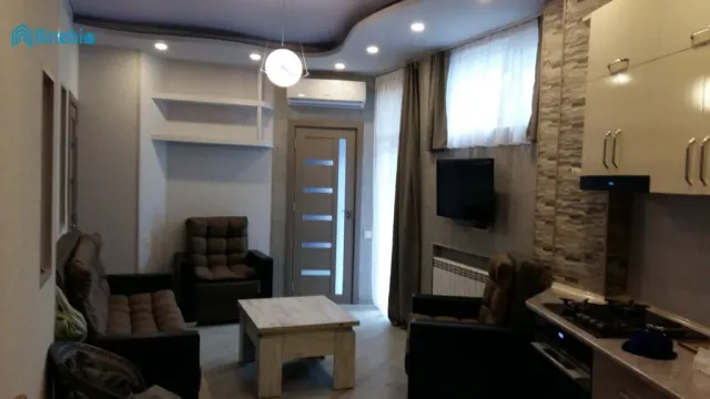 ქირავდება დღიურად 3 ოთახიანი ბინა