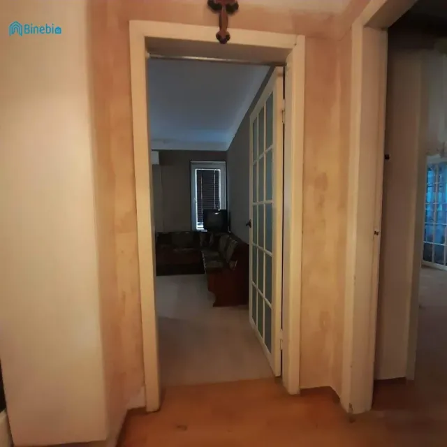ქირავდება 4 ოთახიანი ბინა