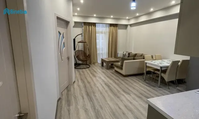 ქირავდება 3 ოთახიანი ბინა