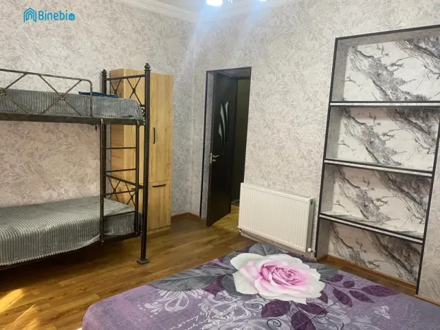 ქირავდება დღიურად 2 ოთახიანი ბინა