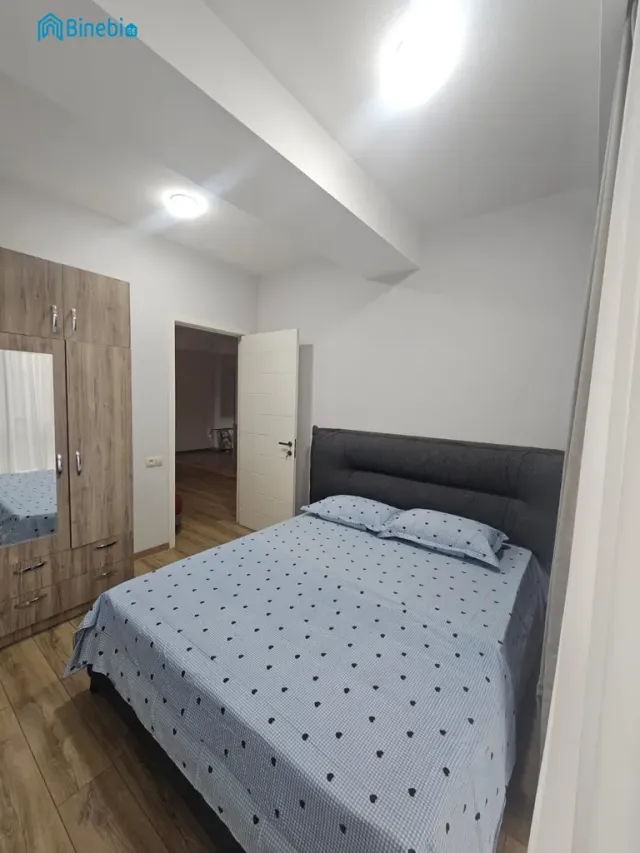 ქირავდება დღიურად 3 ოთახიანი ბინა