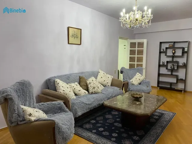 ქირავდება 2 ოთახიანი ბინა