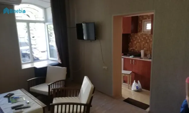 ქირავდება 4 ოთახიანი ბინა