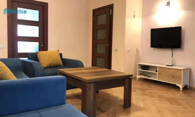 ქირავდება 2 ოთახიანი ბინა