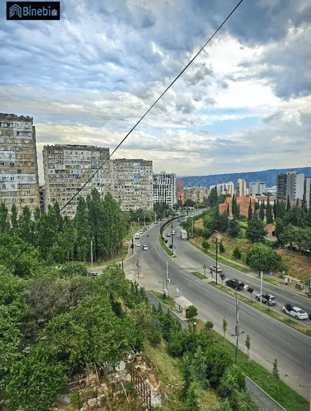 ქირავდება დღიურად 2 ოთახიანი ბინა