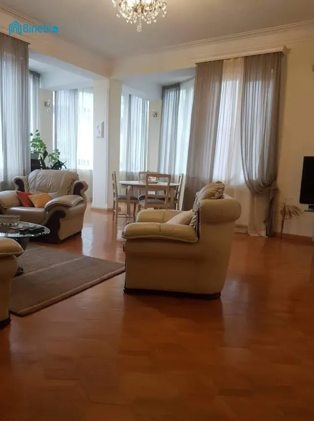 ქირავდება 4 ოთახიანი ბინა