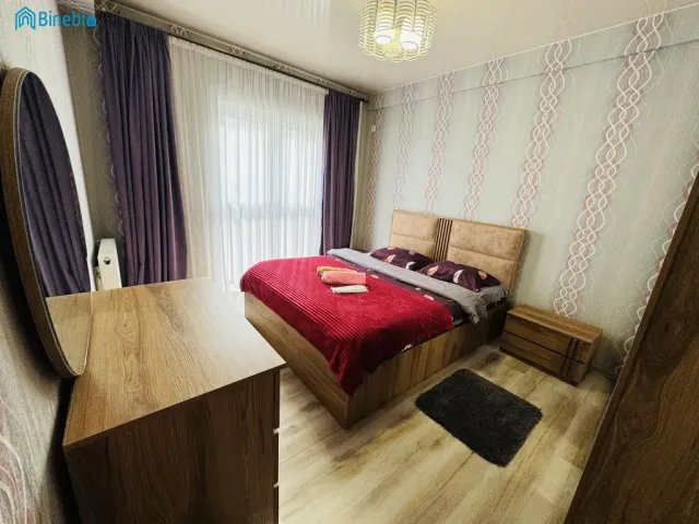 ქირავდება დღიურად 3 ოთახიანი ბინა