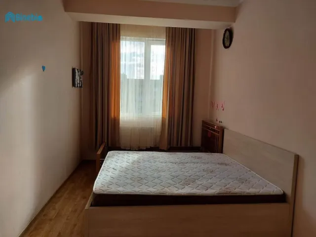 ქირავდება 2 ოთახიანი ბინა