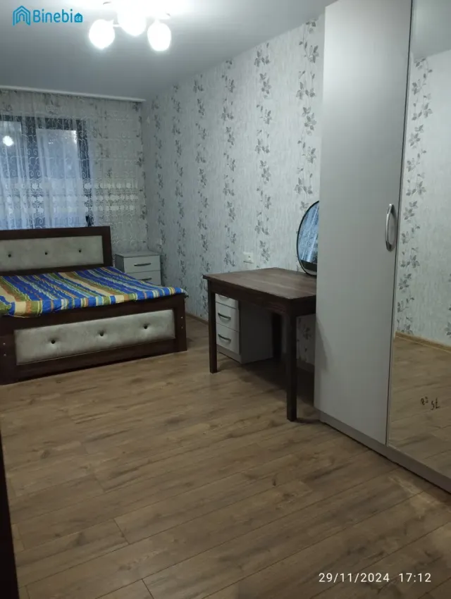 ქირავდება დღიურად 3 ოთახიანი ბინა