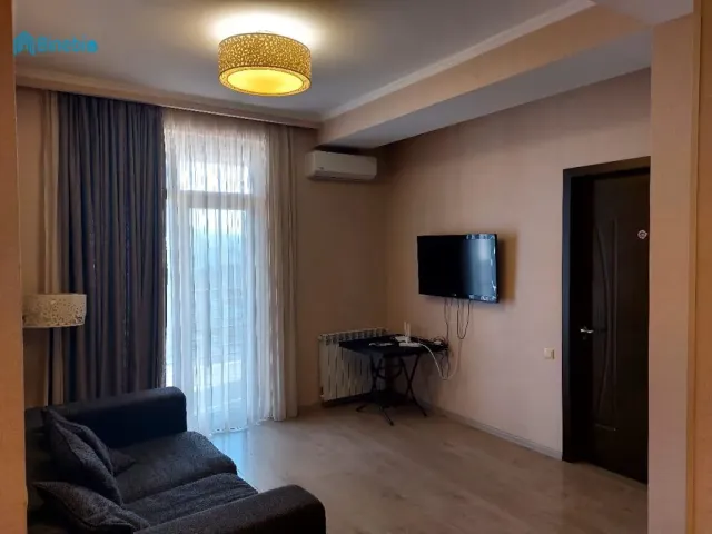 ქირავდება 3 ოთახიანი ბინა