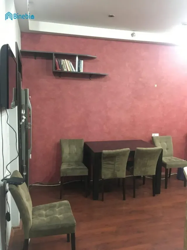 ქირავდება 2 ოთახიანი ბინა
