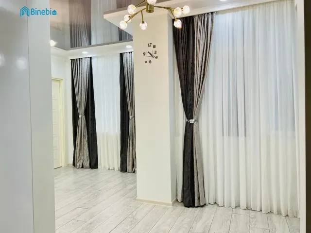 ქირავდება დღიურად 3 ოთახიანი ბინა