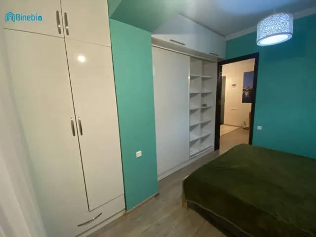 ქირავდება 2 ოთახიანი ბინა