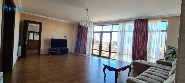 ქირავდება 4 ოთახიანი ბინა