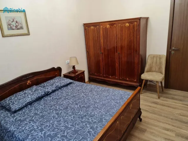 ქირავდება 3 ოთახიანი ბინა