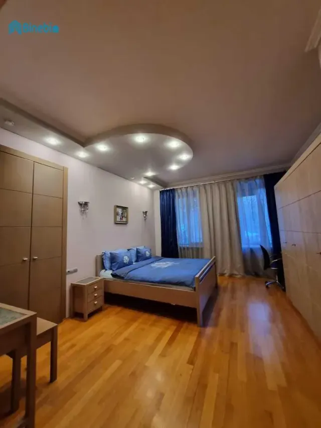 ქირავდება დღიურად 2 ოთახიანი ბინა