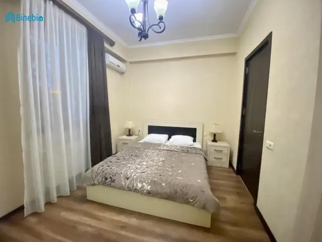 ქირავდება დღიურად 3 ოთახიანი ბინა